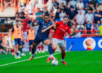 Femi Azeez: Millwall boss issues update on Nigerian star after early substitution in Championship opener