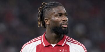 ‘That reveals a lot’ – Former Ajax star explains what impressed him about Tolu Arokodare