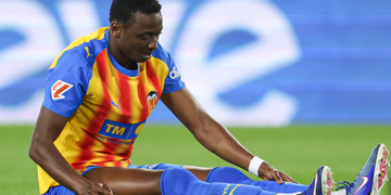 Umar Sadiq: Valencia confirm Super Eagles striker will miss Barcelona clash