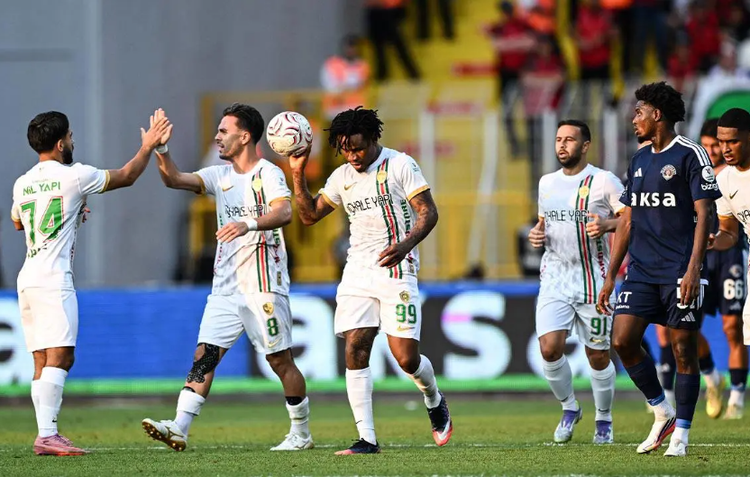 “A very good answer” – Amedspor boss praises Nigerian striker Orban following Kasimpasa heroics
