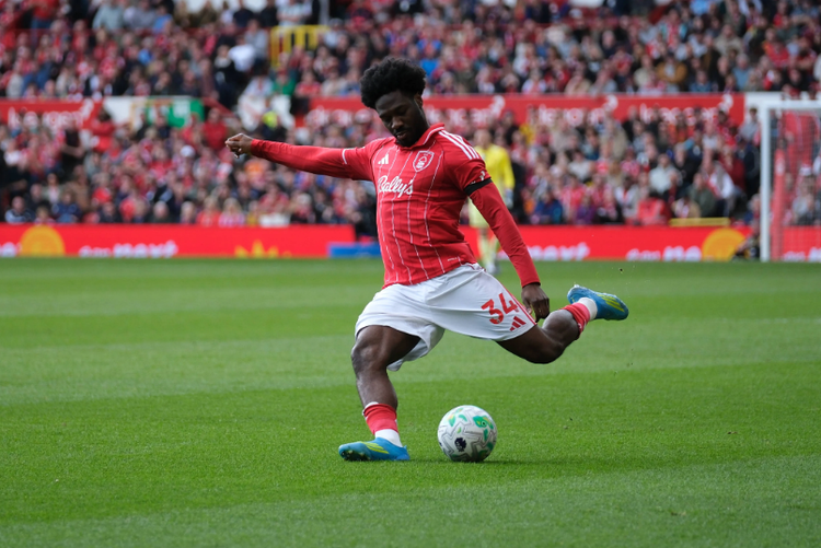 Super Eagles’ Ola Aina sets ambitious Nottm Forest target despite winless start to new season
