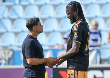 “An impressive figure” – Super Eagles striker Tolu Arokodare earns plaudits following Ajax impact