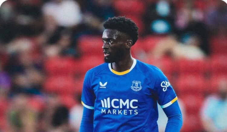 ‘I liked him a lot’ – Moyes reveals why it was difficult to let Super Eagles hopeful leave Everton